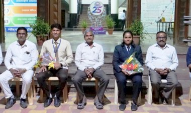 स्वेरीच्या अविराज नागटिळक व चैताली बुरांडे यांना बॉक्सिंग स्पर्धेत सुवर्णपदक