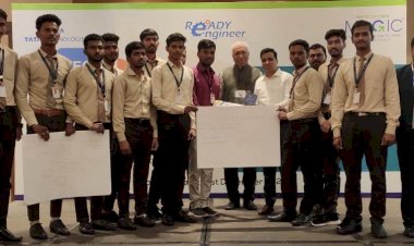 ‘टेक टॉक २०२२’ या संमेलनात स्वेरीच्या विद्यार्थ्यांचा सहभाग