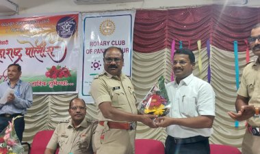 सिंहगड काॅलेज व रोटरी क्लब वतीने वाहतूक नियमावली मार्गदर्शन