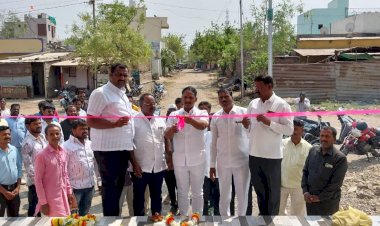 आ.समाधान आवताडे यांच्या स्थानिक विकास निधीतून सभामंडपाचा लोकार्पण सोहळा व रस्त्याचे भूमिपूजन