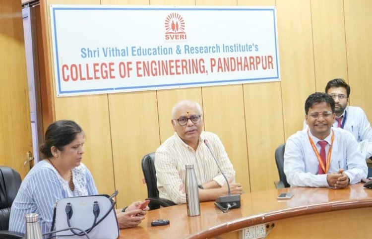 स्वेरीला राजीव गांधी सायन्स अँड टेक्नॉलॉजी कमिशनचे सचिव डॉ.शहा यांची भेट