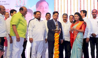 उद्योग विभागाच्या योजनाचा लाभ घेऊन तरुणांनी उद्योजक व्हावे - केंद्रीय सूक्ष्म, लघु व मध्यम उद्योग मंत्री नारायण राणे