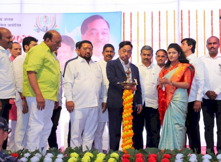 उद्योग विभागाच्या योजनाचा लाभ घेऊन तरुणांनी उद्योजक व्हावे - केंद्रीय सूक्ष्म, लघु व मध्यम उद्योग मंत्री नारायण राणे