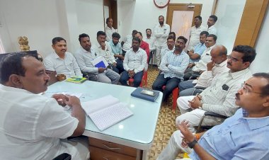 विविध दाखले व इतर शासकीय कागदपत्रांसाठी कोणालाही वेठीस धरू नका - आमदार समाधान आवताडे