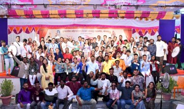 अकलूजच्या शंकरराव मोहिते महाविद्यालयास  युवा महोत्सवाचे सर्वसाधारण विजेतेपद!