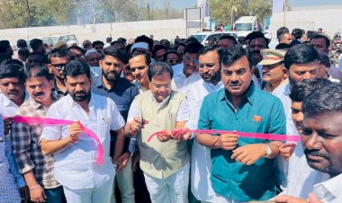 भारत कृषी महोत्सवाचे आरोग्य मंत्री तानाजी सावंत यांच्या हस्ते उद्घाटन.