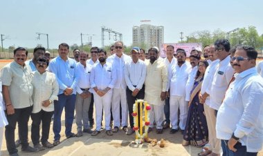 पंढरीत टेनिस बॉल क्रिकेट स्पर्धेचे उद्घाटन