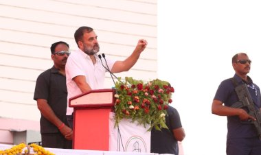 मोदींनी २२ अब्जाधीश बनविले, आम्ही कोट्यवधी गरिबांना लखपती बनविणार !