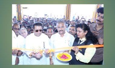 हॉटेल ग्रँड रेसिडेन्सी आणि श्रीयश रेस्टॉरंटचे मनसे अध्यक्ष राज ठाकरे यांच्या हस्ते उद्घाटन  