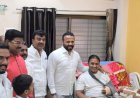 पालकमंत्री जयकुमार गोरे यांनी मनसे नेते दिलीप धोत्रे यांच्या निवासस्थानी भेट देत केली तब्येतीची विचारपूस