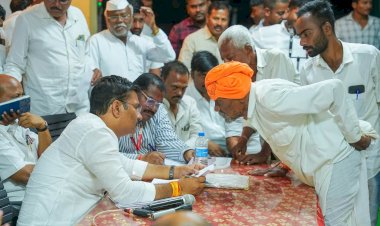 लोकप्रतिनिधी जनतेत अन् प्रशासन गावात; आ.अभिजीत पाटील यांच्या अभियानाचे होतेय कौतुक