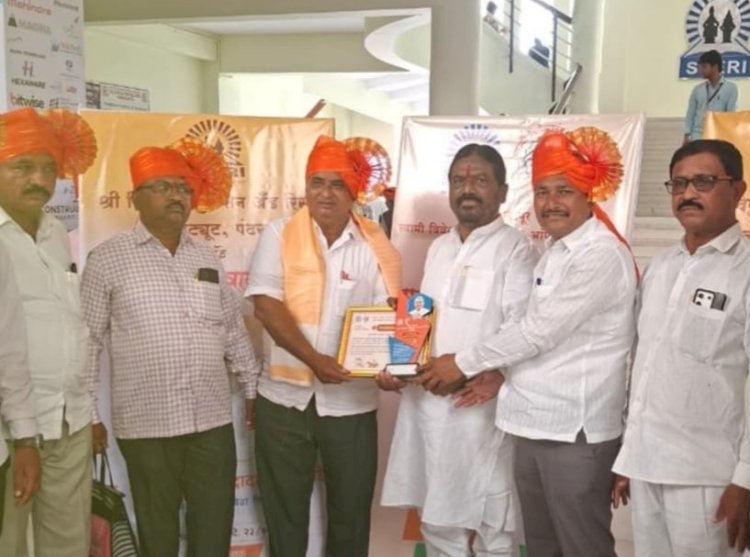 रविंद्र पवार सर आणि विकास घागरे सर "ज्ञानियात्री" पुरस्काराने सन्मानित