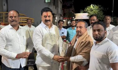 सोलापुरकर शिक्षक एकजुटीने आमदार दत्तात्रय सावंत यांच्या पाठीशी !