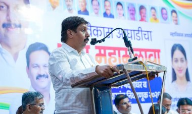 पंढरपूरात पुणे पदवीधर मतदारसंघाच्या महाविकास आघाडीच्या उमेदवार हर्षदा देशमुख-जाधव आणि पुणे शिक्षक मतदारसंघाचे उमेदवार जयंत आसगांवकर यांच्या प्रचारार्थ मेळावा