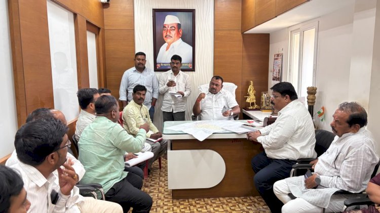 मंगळवेढा उपसा सिंचन योजनेचा पहिला टप्पा मार्च पूर्वी सुरु करा ; आमदार आवताडे यांच्या आढावा बैठकीत सूचना 