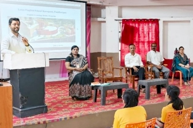 लोटसच्या विद्यार्थ्यांचा परदेशातील विद्यार्थ्यांसोबत ‘इंग्लिश लर्निंग’ प्रोग्रॅम मध्ये सहभाग 