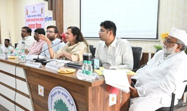 आषाढी वारी यशस्वी व संस्मरणीय करण्यासाठी सर्व विभागांनी टीम म्हणून काम करावे - विभागीय आयुक्त शितल तेली - उगले