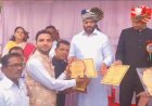 पालकमंत्री यांच्या हस्ते समाजसेवक मुजम्मील कमलीवाले यांना जिल्हा युवा पुरस्कार प्रदान ; पंढरपुरला प्रथमच मिळाला मानाचा बहुमान